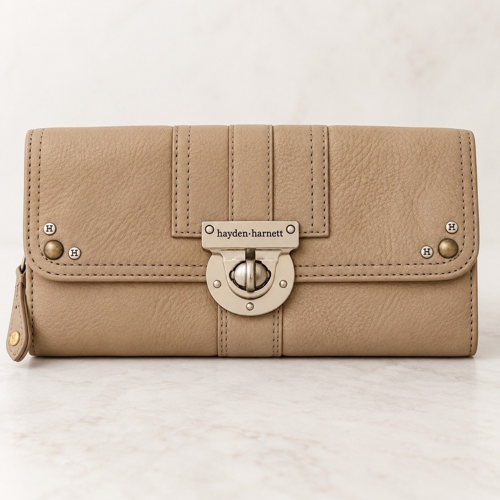 Hayden Harnett Tan Pebble Leather Turn Lock Clutch Wallet Tan Studded Accessory